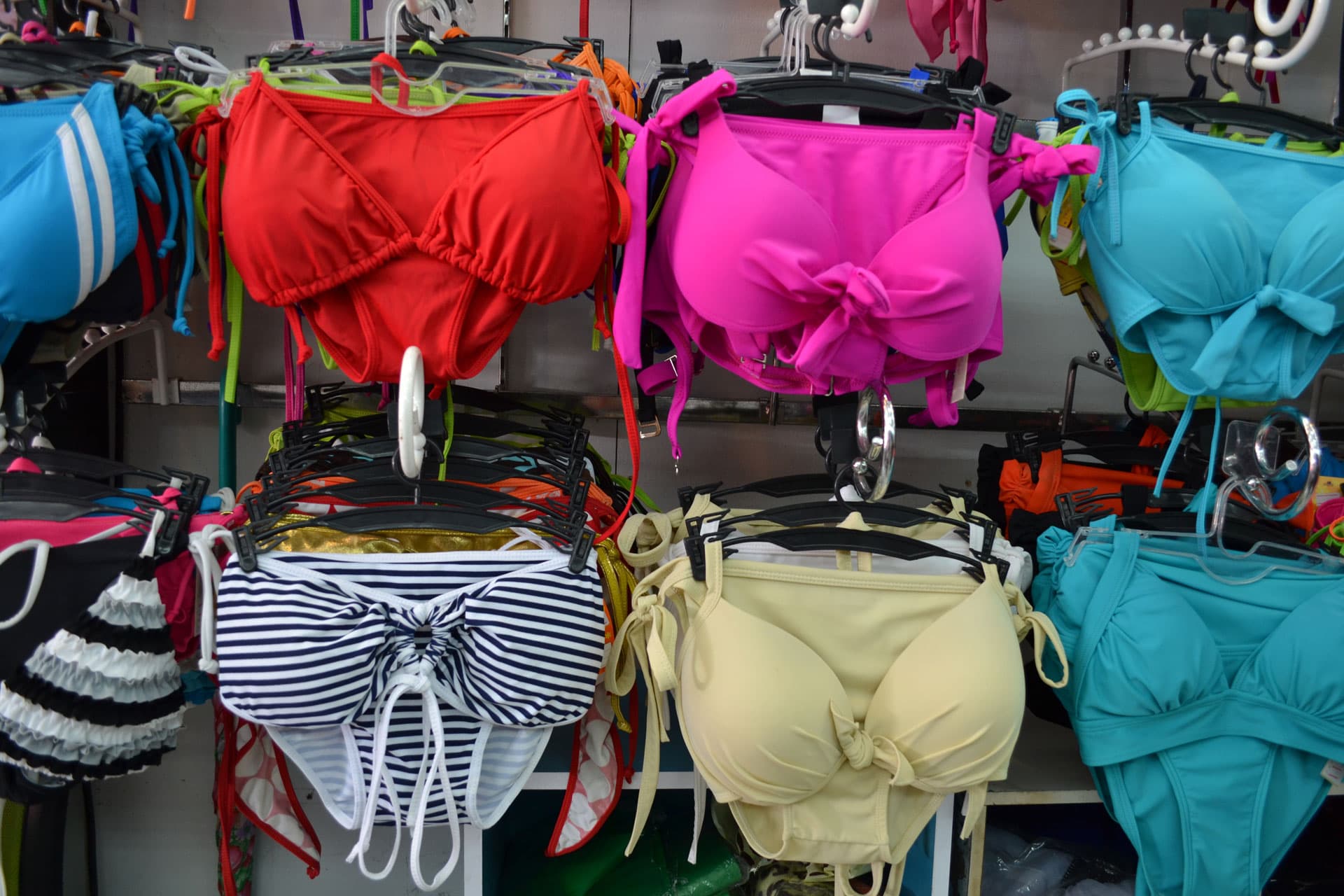 Ropa interior para hombre y mujer en Viveiro